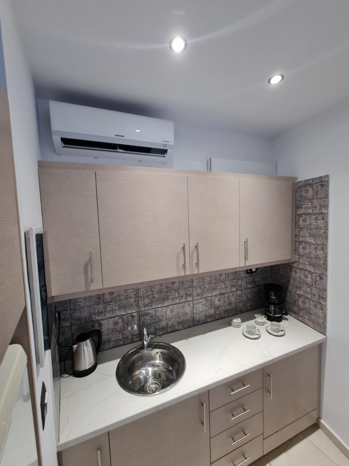 Ειδικη Προσφορα Apartment Patras Exterior photo