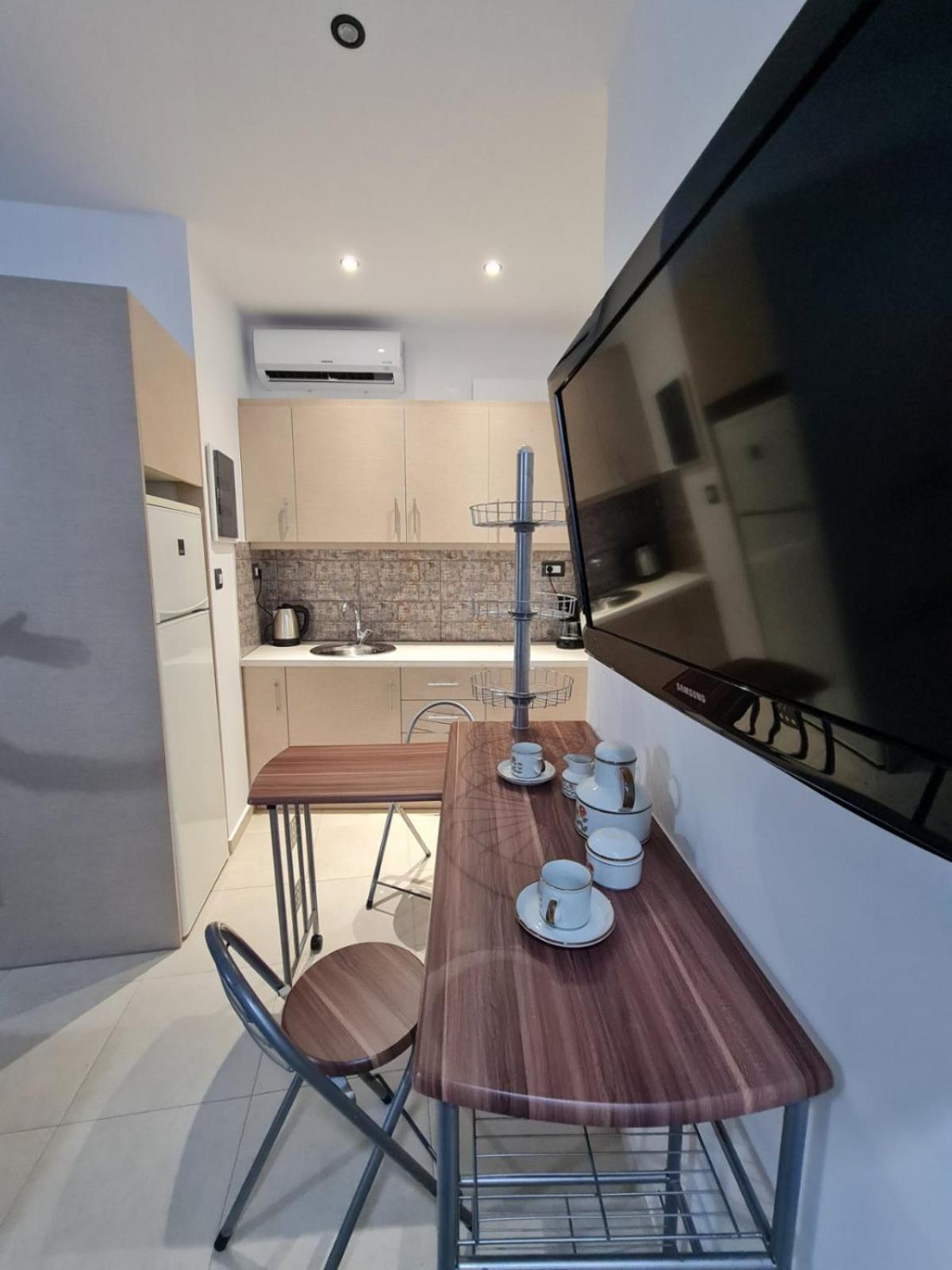 Ειδικη Προσφορα Apartment Patras Exterior photo